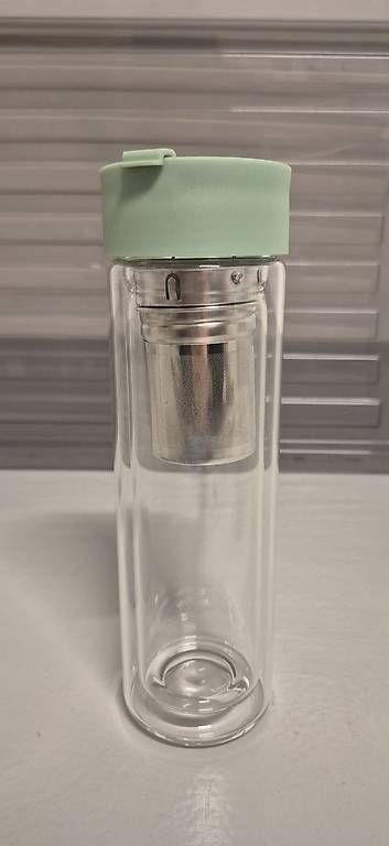 Borracce & Thermos: 3 Trinkgefässe: Tasse, Wasserflasche, Teeflasche – Usato da Ennetbaden venduto da dom_5nlb 3
