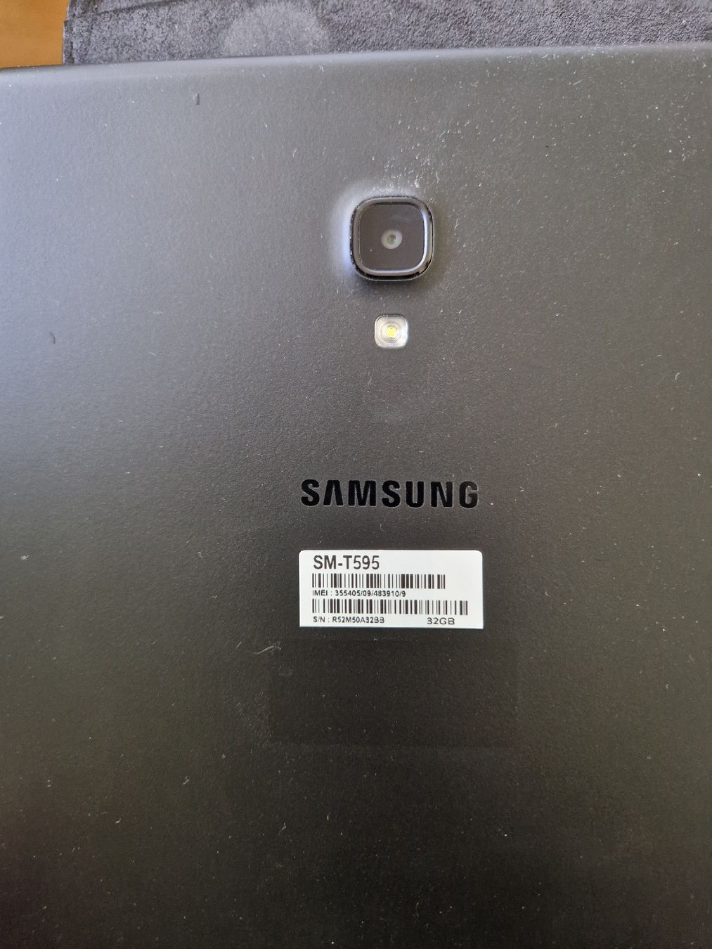 Samsung Tablet PC: Samsung Tab A T595 32GB mit Hülle – Usato da Bern venduto da hugentobleroune 3
