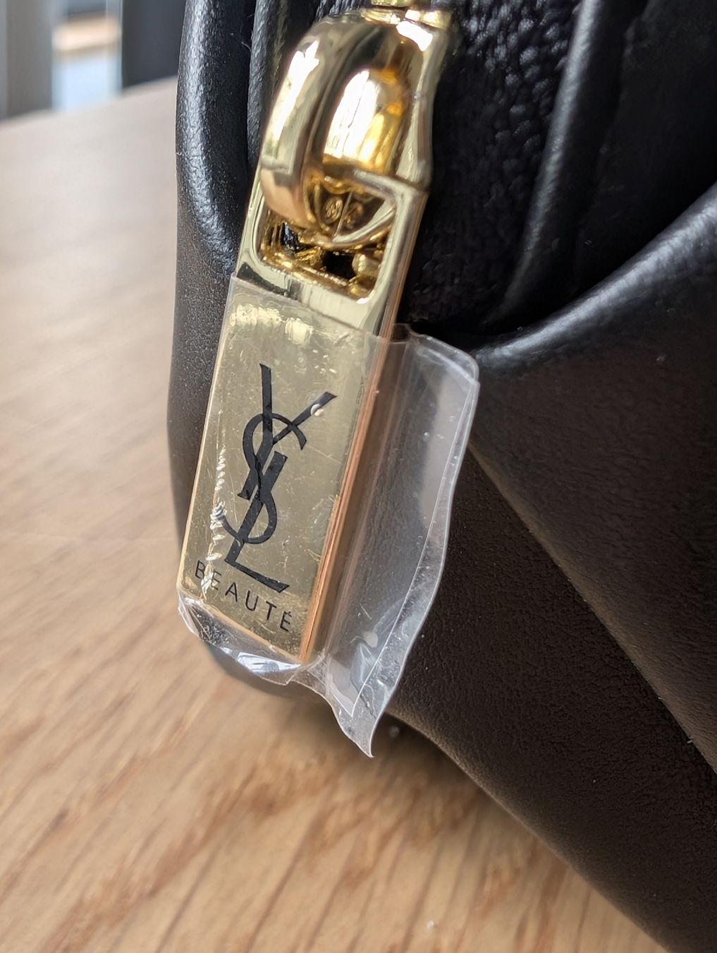 Saint Laurent Borse: Pochette Yves Saint Laurent – Nuovo (secondo la descrizione) da Biel/Bienne venduto da DrKeke 2