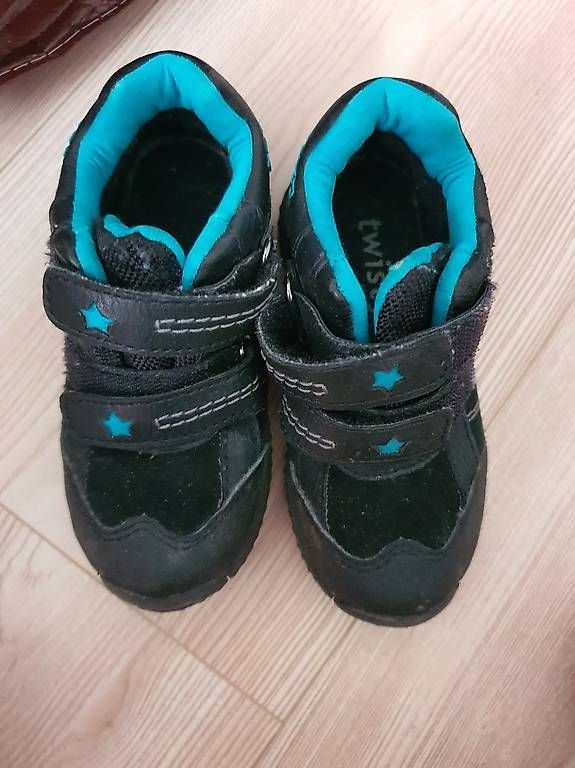 Schuhe für Jungen: Halbschuh – Gebraucht aus Waltenschwil von ginola_23 1