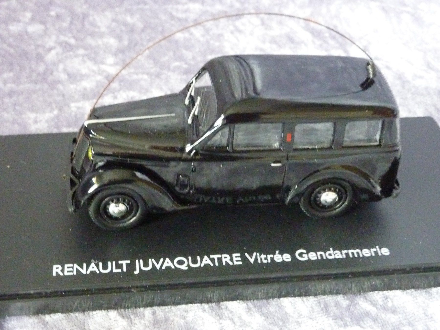 Renault Modellini d'auto: Renault Juvaquatre 1:43 – Nuovo (secondo la descrizione) da Dürrenäsch venduto da modellautos4you 2