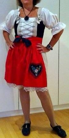 Hübsches Baumwoll/Leinen Dirndl