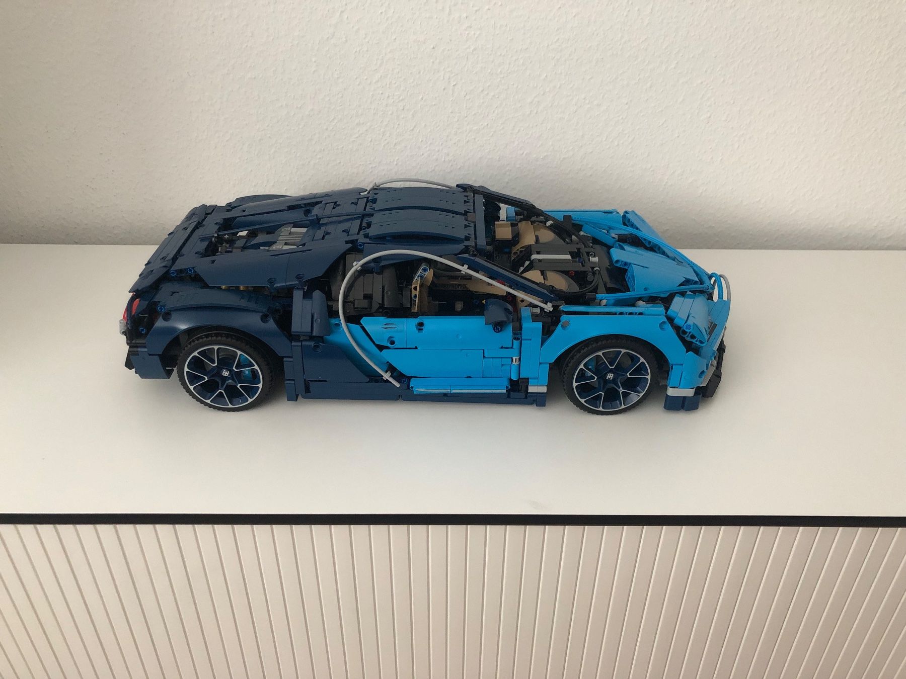 Lego Giocattoli: Lego Bugatti Chiron – Nuovo (secondo la descrizione) da Schliern b. Köniz venduto da Creator__X