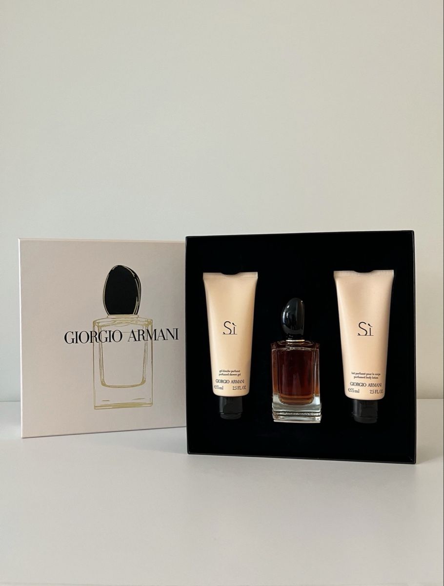 Armani Profumi & Eau de Toilette: Coffret Giorgio Armani Si – Nuovo e nell'imballaggio originale da Farvagny-le-Petit venduto da xsdanix