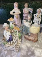 8 Antike Nippes Figuren, Bisquit Porzellan