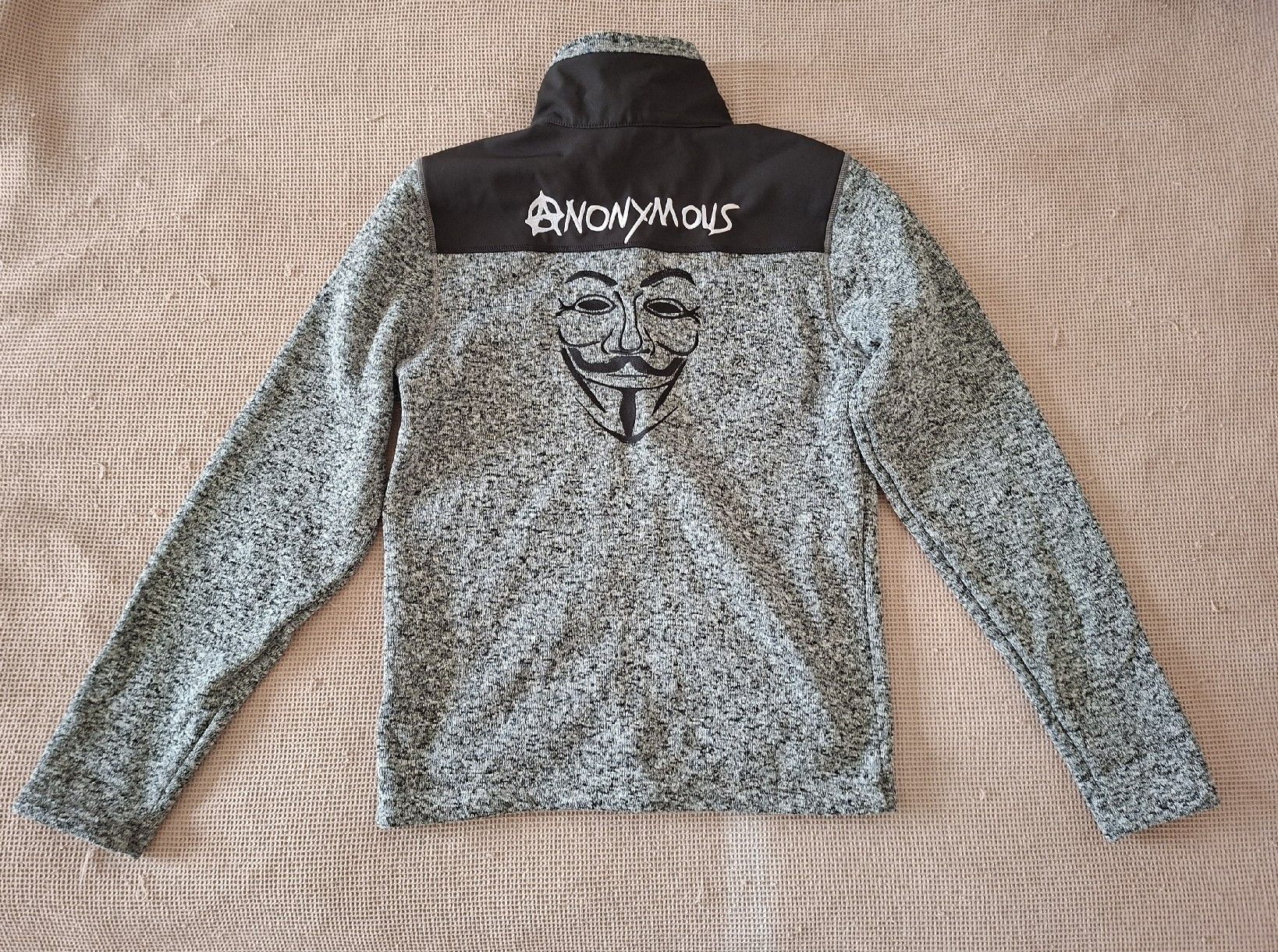 Maglioni & Felpe: Veste polaire Anonymous – Nuovo (secondo la descrizione) da Lutry venduto da Sim_Sta 6