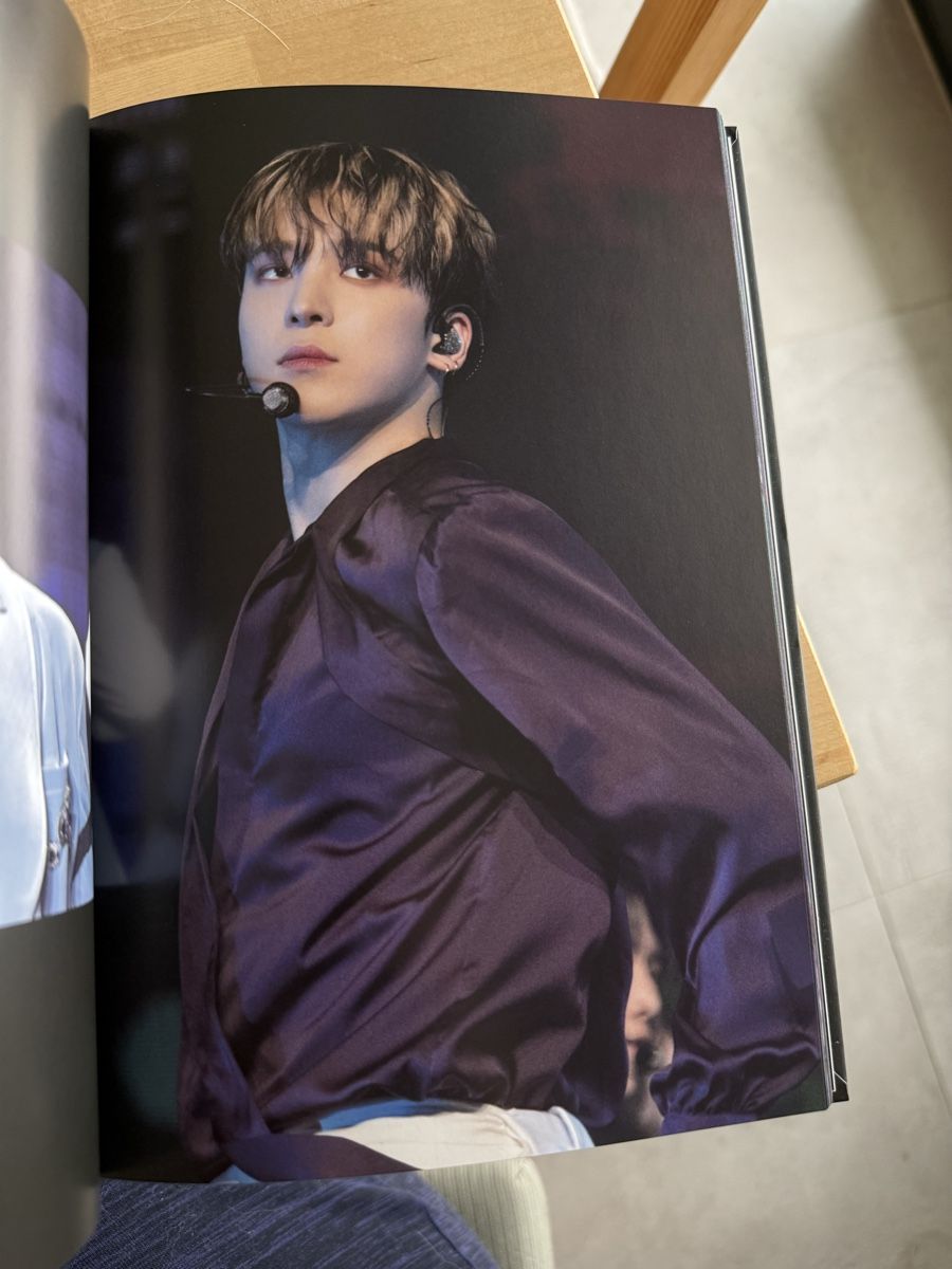 Tutti i DVDs: ATEEZ World Tour Seoul DVD – Nuovo (secondo la descrizione) da Castel San Pietro venduto da NaBi-7 3