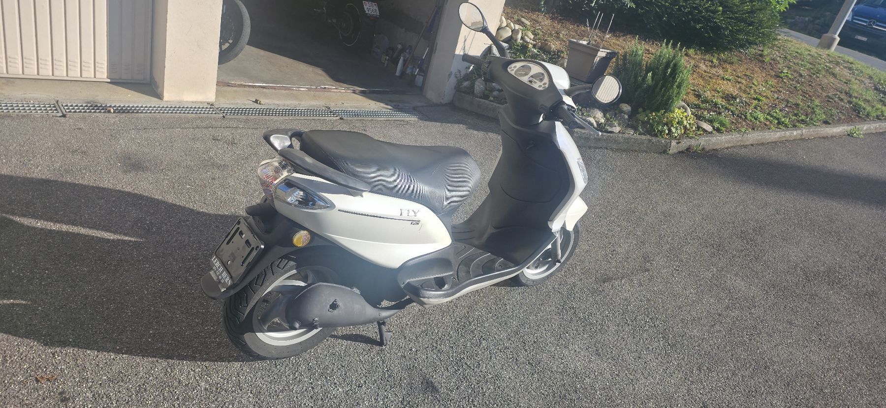 Piaggio Scooters: Piaggio fly 125 – D'occasion à Grenchen par Gregor.49 3