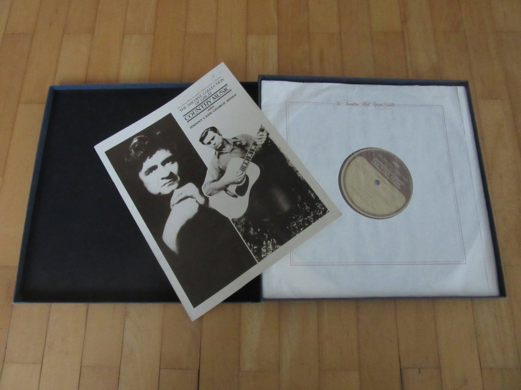 Schallplatten: Box-Set mit 4 Langspielplatten "JOHNNY CASH / GEORGE JONES" – Gebraucht aus Degersheim von Tforelle 1