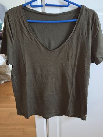 Manor T-Shirt V-Ausschnitt khaki M