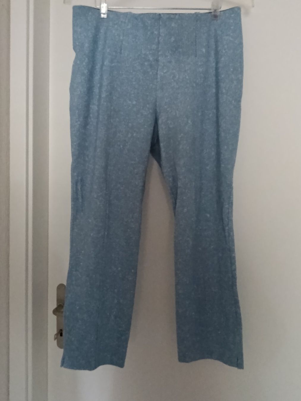 Pantaloni: Pantalon Slim factor – Nuovo (secondo la descrizione) da St-Cergue venduto da Neviana