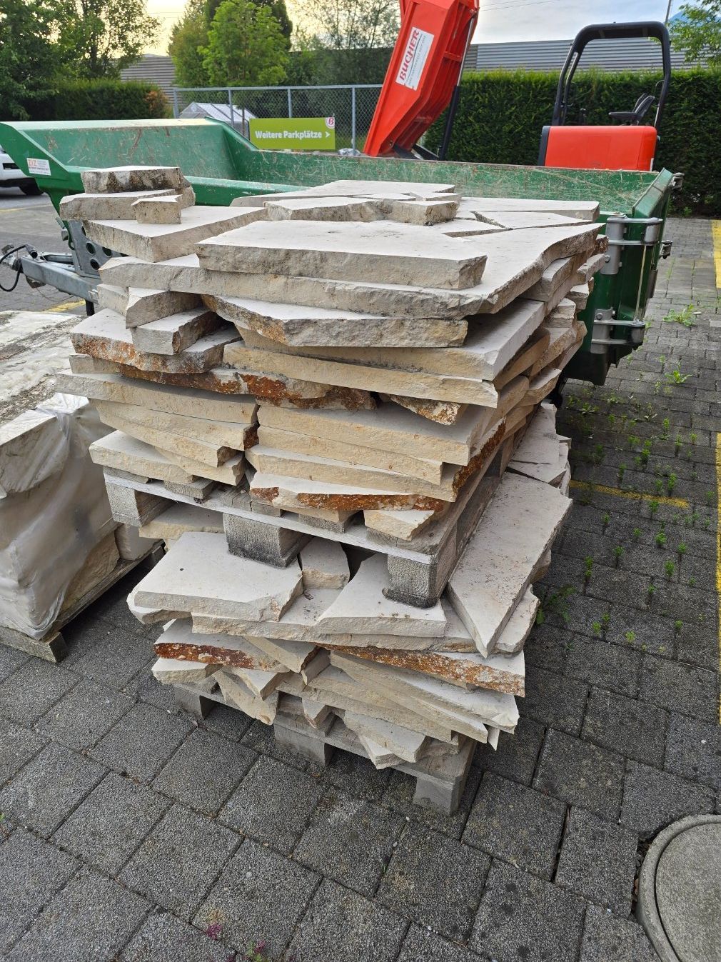 Mosaïques: Kalkstein-Bodenplatten – Neuf (Voir description) à Widnau par Bucher_AG_Gartenbau 1