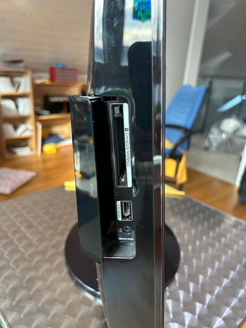 Samsung Monitore: Samsung Sync Master T240 HD – Gebraucht aus Niederwil AG von Rogi323 4