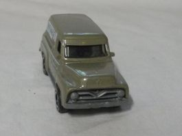 MATCHBOX  NR. 733  FORD F-100 PANEL DELIVERY 1955  NEU