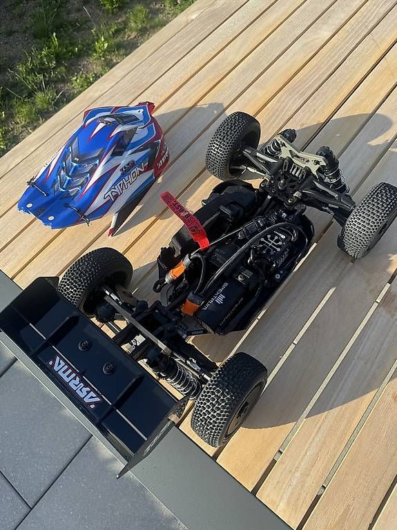Modellismo RC: Arrma Typhon 6s TLR tuned – Usato da Mägenwil venduto da vas_7pxb 4