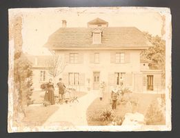 Historisches Foto Familie vor Haus Falkenburg um 1900