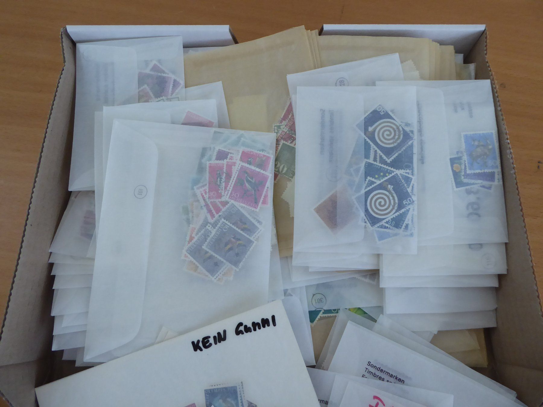 Tutti i francobolli: INTERESSANTER POSTEN BRIEFMARKEN SCHWEIZ – Usato da Rothrist venduto da swisstools 1