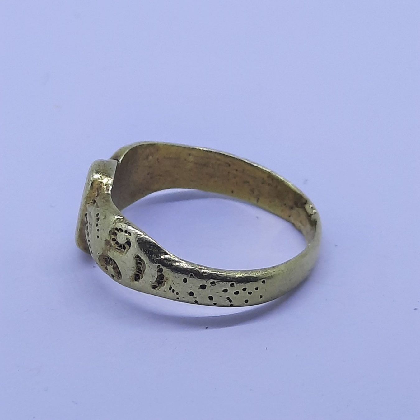 Ringe: Schlichter Ring in 14 Karat Gelbgold – Gebraucht aus Unterägeri von Altgoldschmuck 4