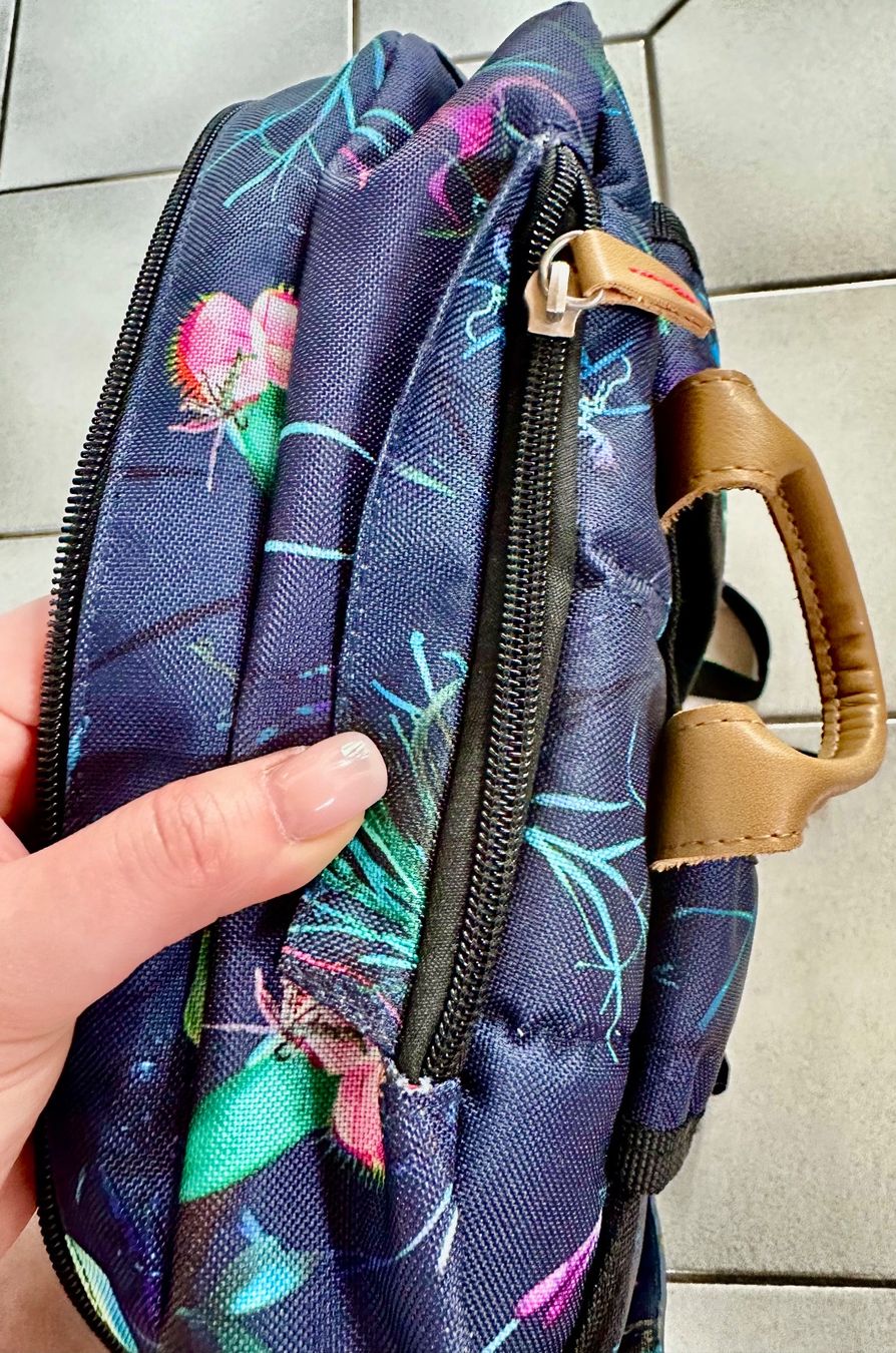 Zaini: Rucksack dunkel blau Muster wie NEU – Usato da Wilderswil venduto da FirstDivine 4