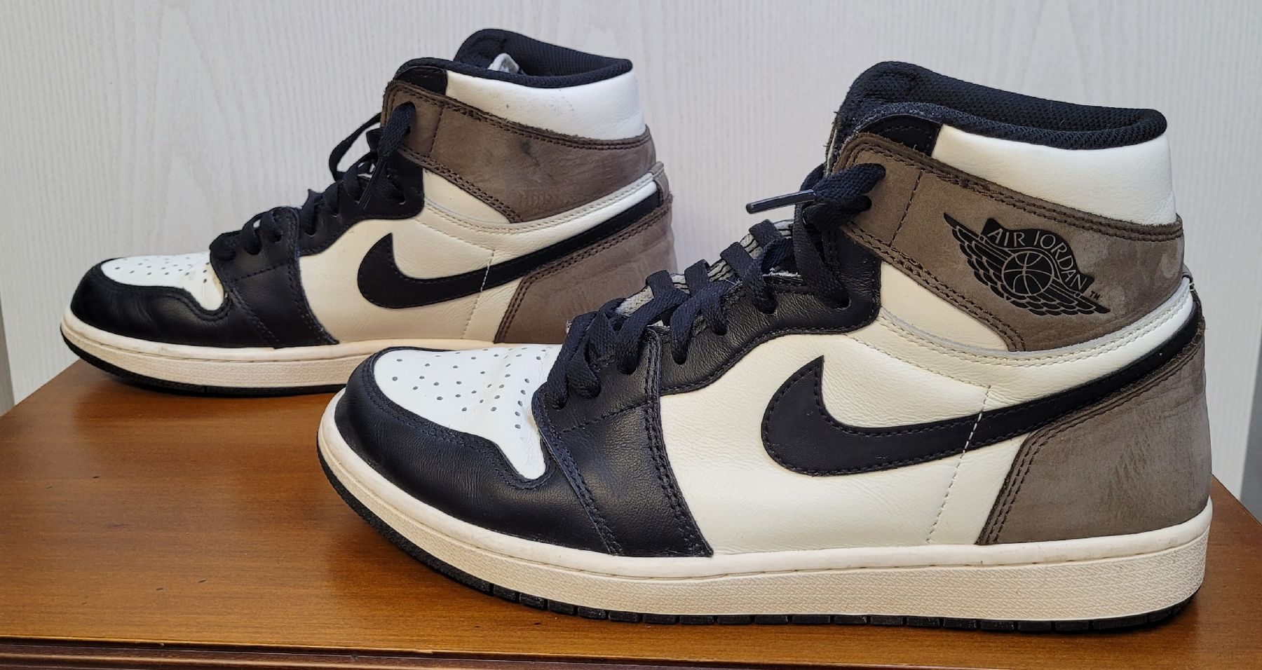 Jordan Herrenschuhe: Nike Jordan 1 dark Mocha Grösse 44 – Gebraucht aus Kappelen von Betonchic 1
