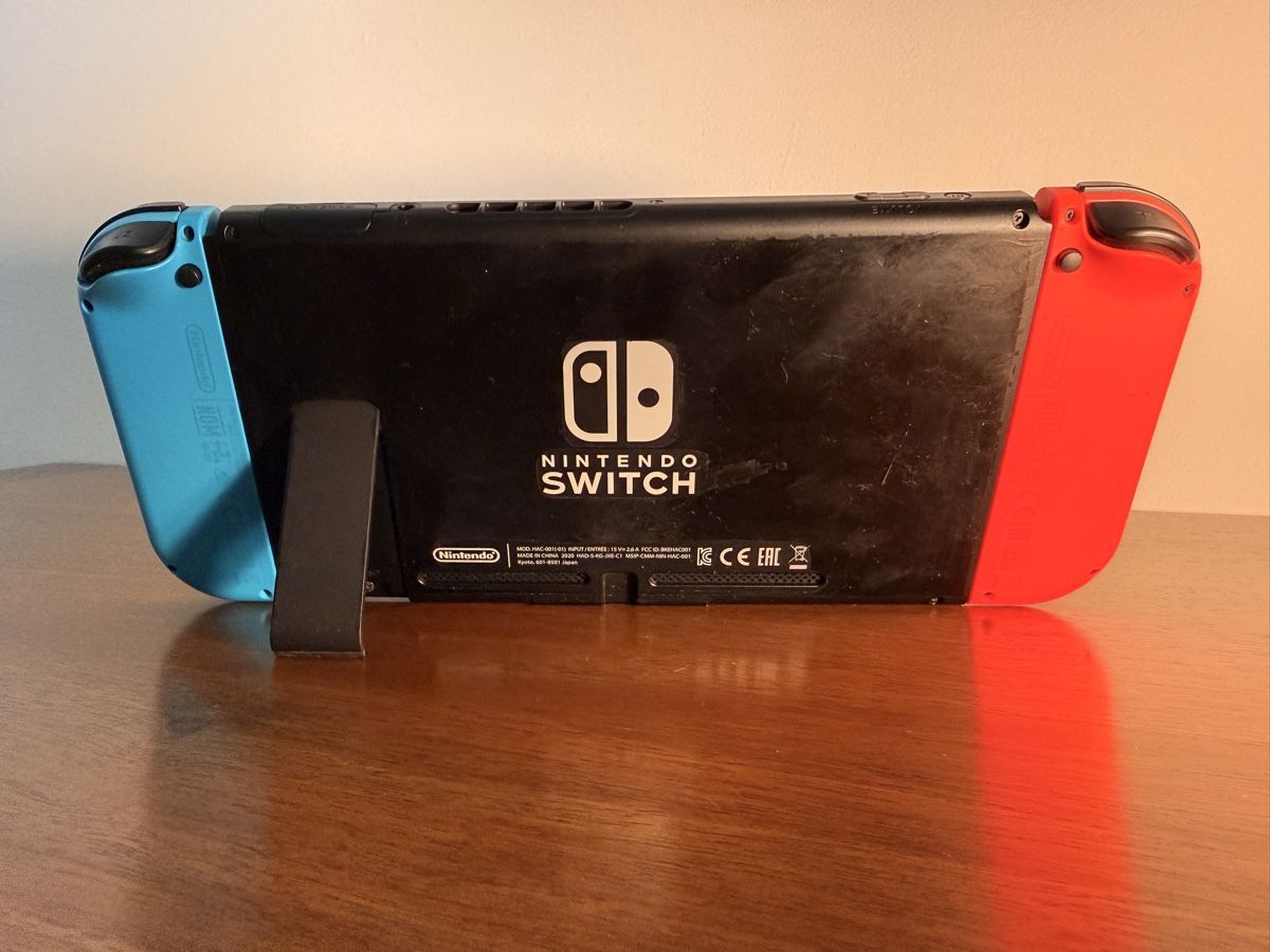 Nintendo Console: Nintendo Switch 1.Gen v2 – Usato da Wald ZH venduto da ahm_ry5p 1