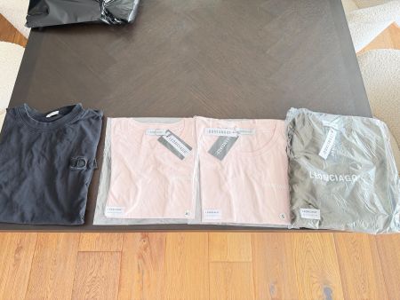 KLEIDERPACKET DIV. T SHIRT UND PULLOVER AB CHF 1.-