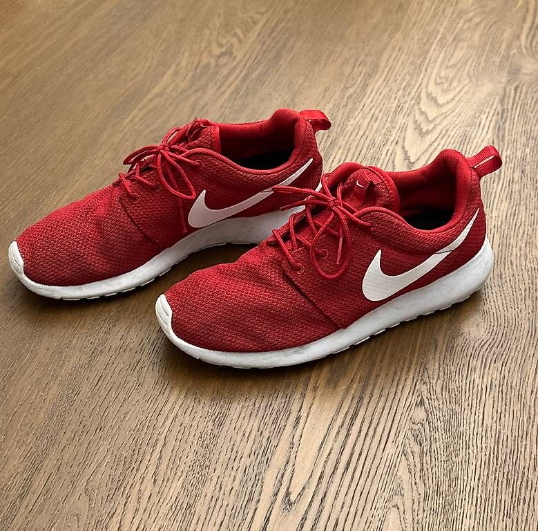 Nike Scarpe da uomo: Nike Sneaker rot – Usato da Ried b. Kerzers venduto da MADRIDISTA_CM