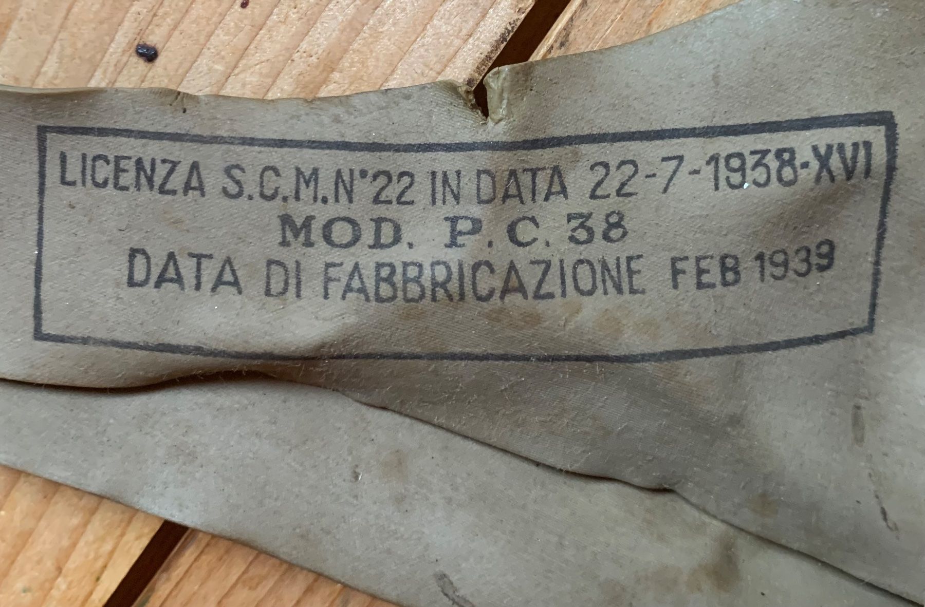Protezione per viso e udito: Gasmasken der Wehrmacht – Usato da Goldingen venduto da Bergler012 7