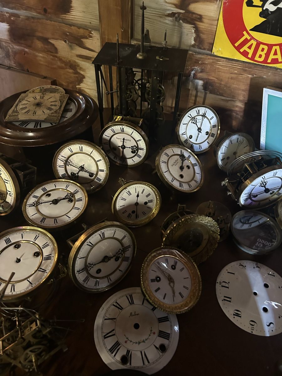 Orologi: Konvolut Uhren Teile – Usato da Urnäsch venduto da montags-lager 2