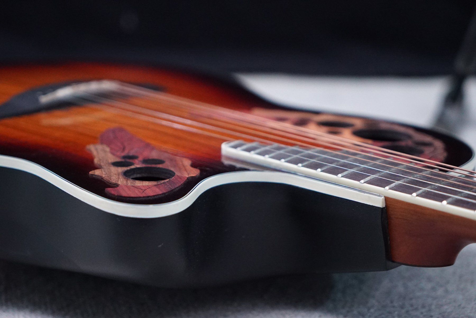 Ovation Musikinstrumente: Ovation Celebrity Elite Plus CE48P Super Shallow – Gebraucht aus Ortschwaben von  5