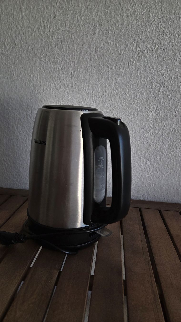 Philips Bollitori: Philips Wasserkocher in Edelstahl – Usato da Kreuzlingen venduto da MeinKleinesAtelier 1