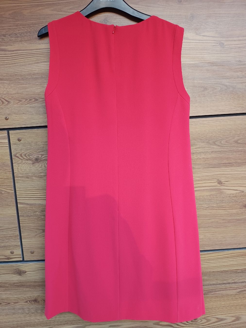 Caroll Vestiti: Robe Caroll taille 44 rouge comme neuve – Nuovo (secondo la descrizione) da Genève venduto da Brachiopode 2