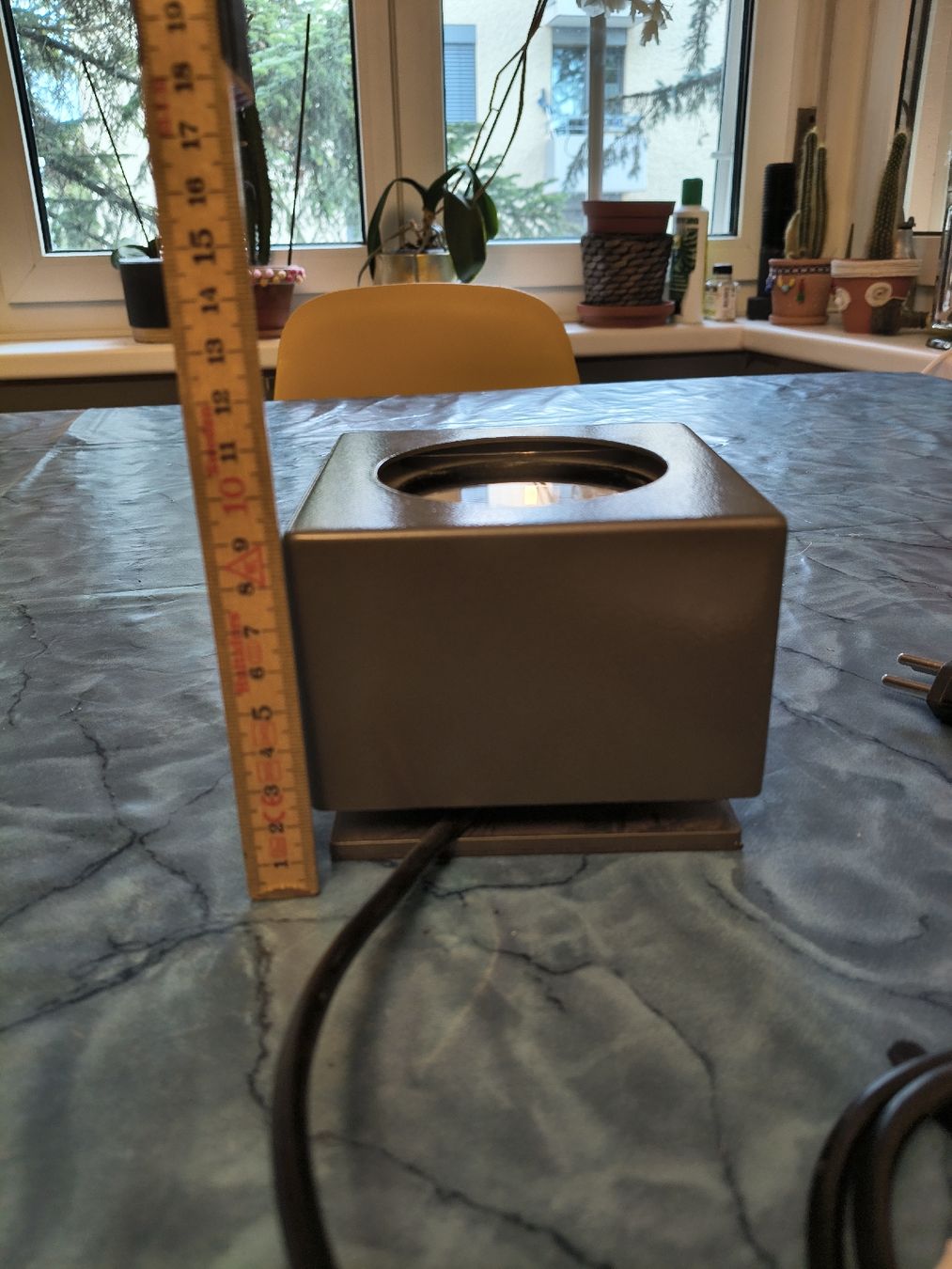 Lampes: Hellinge HELLBOX B Cube Light 40W 230V – D'occasion à Zürich par TrainLine 4