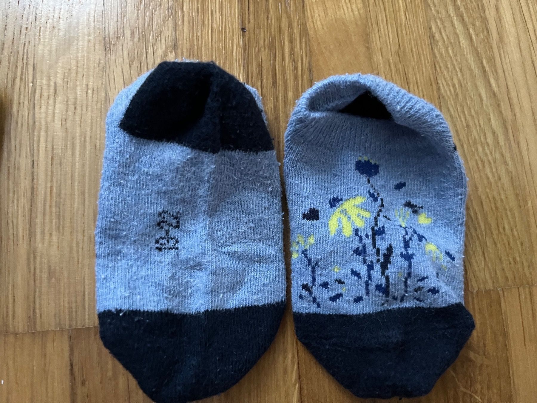 Calze per bambini: Socken Gr. 19-22 (4 Stk) – Usato da Jona venduto da Good_luck1_ 2