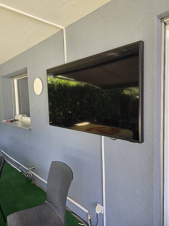Mobile-home: TV extérieur  – Neuf avec emballage d'origine à Collombey par Jehona_s