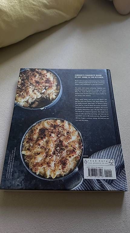 Bücher: Chrissy Teigen  Cravings | Englisches Hardcover-Kochbuch – Gebraucht aus Wettingen von Watsi 1