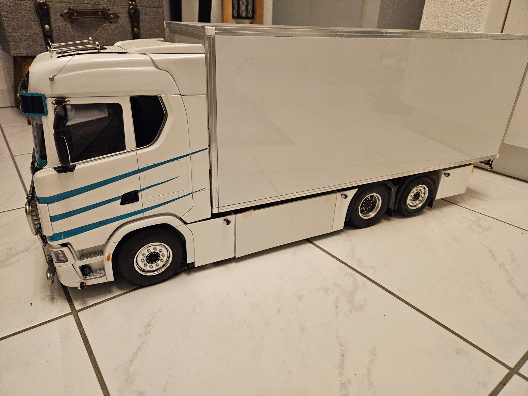 Tamiya Modellismo RC: Tamiya RC Scania MST: 1:14 – Usato da Bellach venduto da it75 2