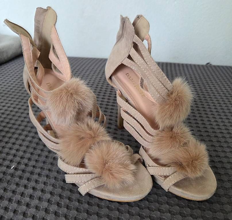Scarpe da donna: Süsse High Heels – Usato da Zürich venduto da Ste87R