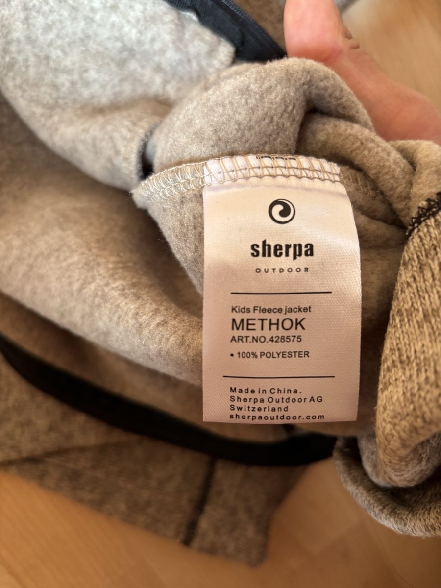 Sherpa Jacken: Jäckli | Sherpa | 146/152 | neu – Neu (gemäss Beschreibung) aus Jegenstorf von vanisaem 2