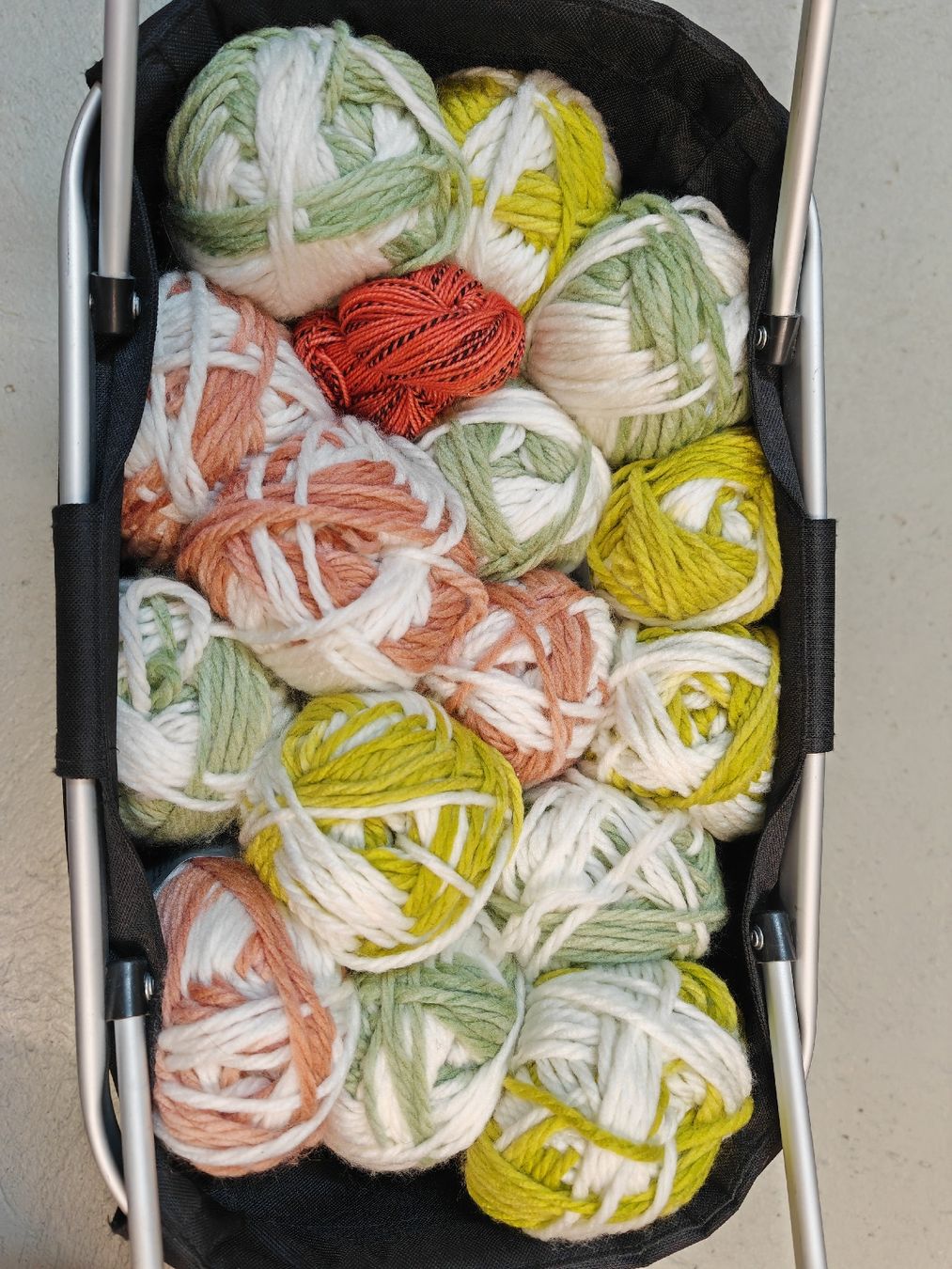 Wolle: Wolle, Stricken, DIY, Herbstfarben, ohne Korb – Gebraucht aus Rheinsulz von Dred