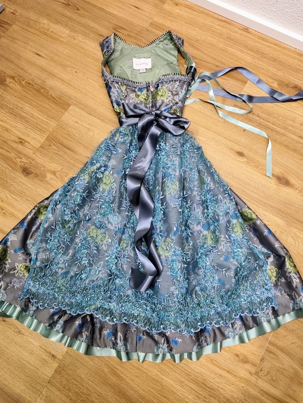 Vestiti: Dirndl "schmittundschäfer", Gr. 34 - NEU – Nuovo (secondo la descrizione) da Dussnang venduto da Rosenfee50