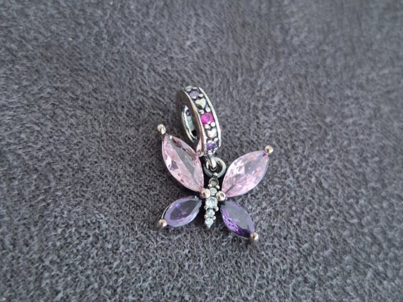 Ciondoli: Silber Charm Schmetterling +Garantie – Nuovo (secondo la descrizione) da Rotkreuz venduto da Carbone_Bijou-Shop