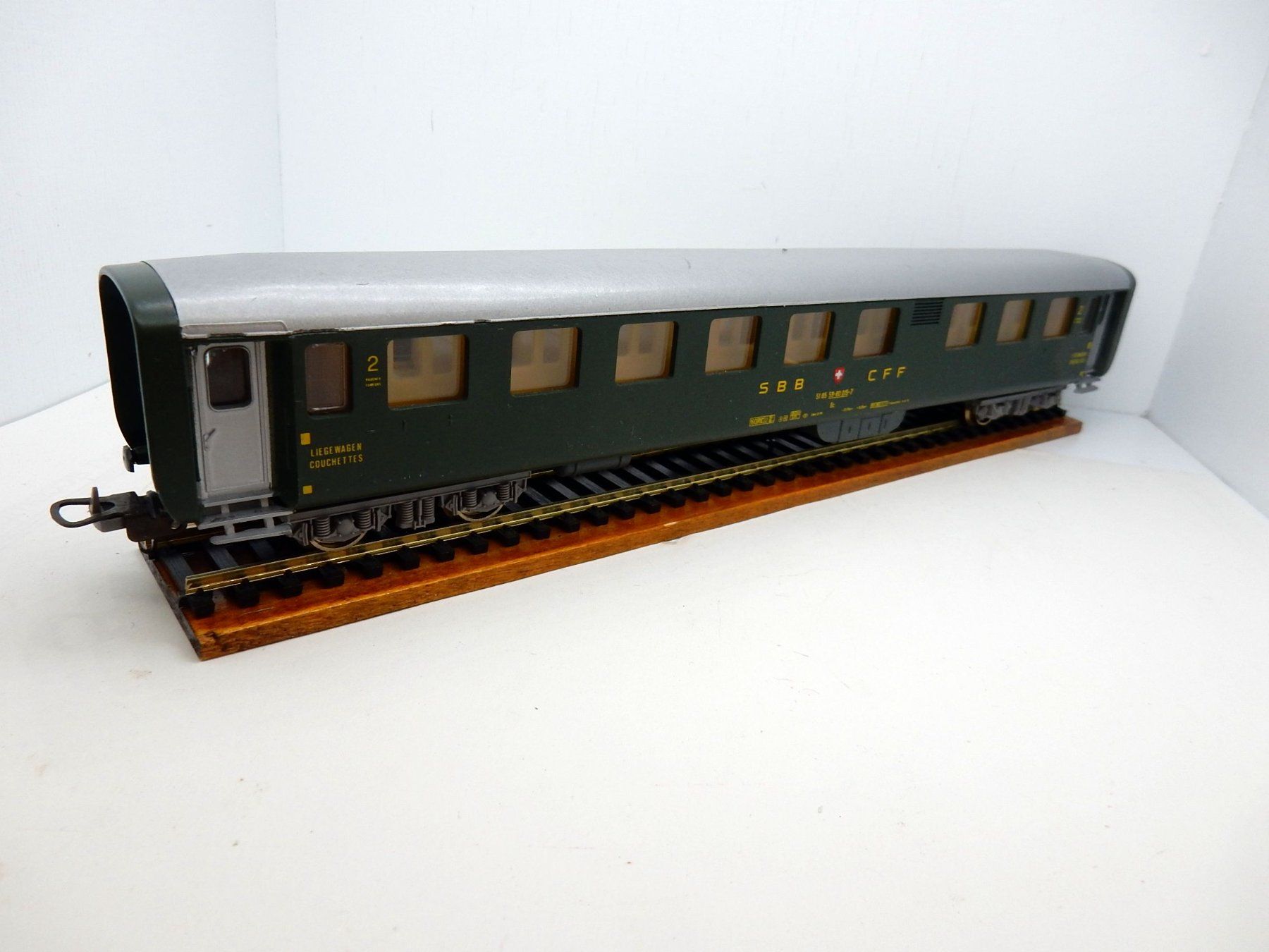 Lima Modellini di ferrovie: HO - CFF/SBB/FFS - Voiture UIC  "Couchettes" – Usato da Locarno venduto da Gudrun2 1
