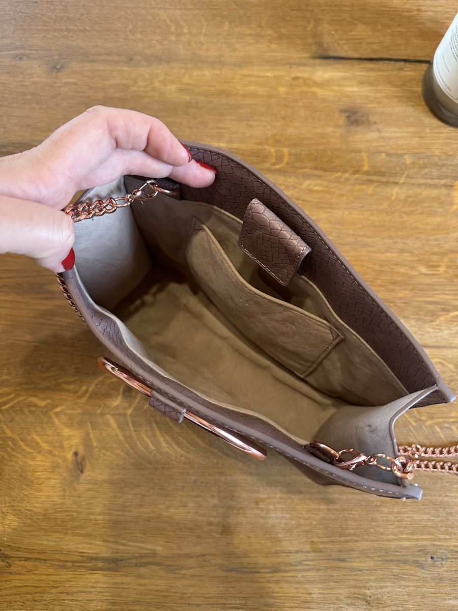 Taschen für Damen: Umhängetasch – Gebraucht aus Leimiswil von pet_l6tl 1