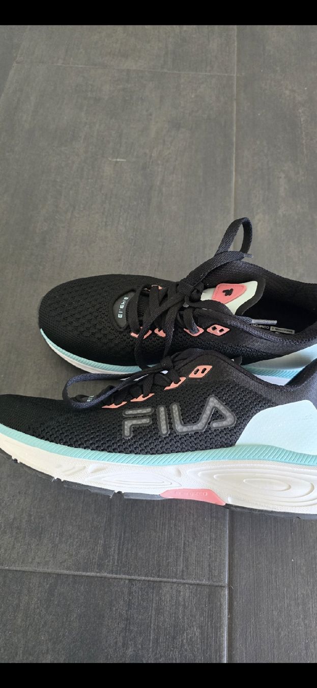 Fila Scarpe da donna: Basket Fils 39 – Usato da Estavayer-Le-Lac venduto da zazadavidson