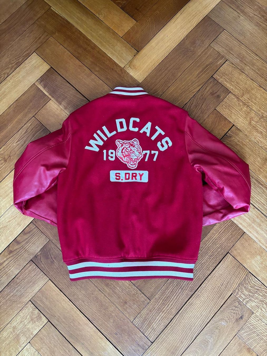 Superdry Jacken: Veste Varsity Superdry – Neu (gemäss Beschreibung) aus Vevey von LaFripdesChris 1