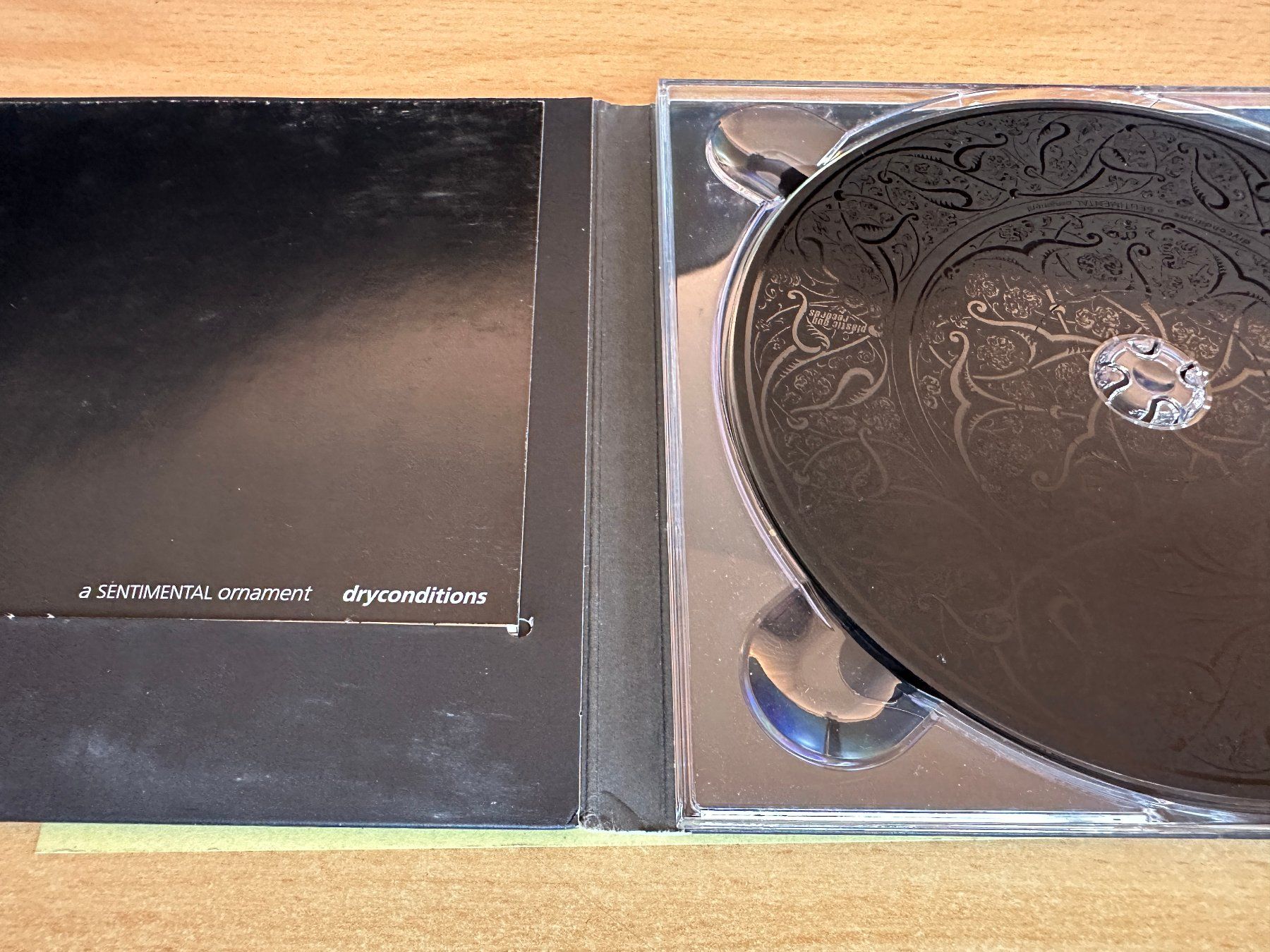 CDs: Dryconditions – A Sentimental Ornament – Gebraucht aus Rikon im Tösstal von Alpenmutz 2