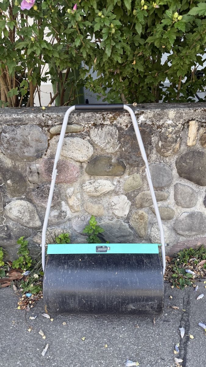 Alle Werkzeuge: Rasenwalze Gartenwalze Walze – Gebraucht aus Zürich von Rolling_stone