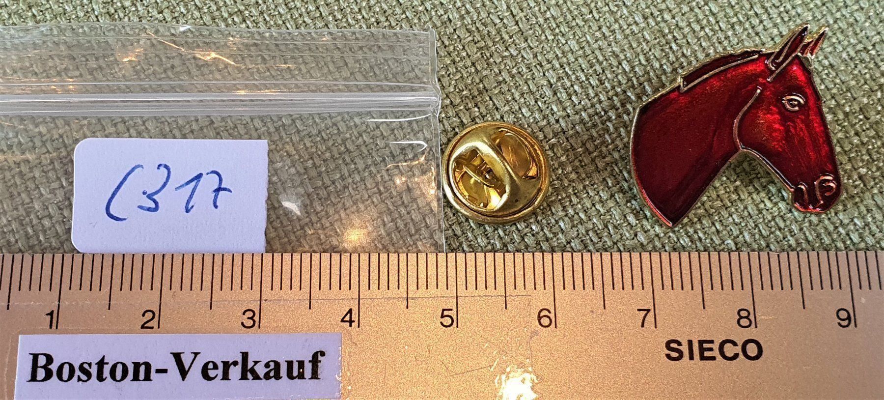 Placchette & Badge: C317 - Pin Pferdekopf Pferd Kopf Reiten – Usato da Reinach BL venduto da Boston-Verkauf 2