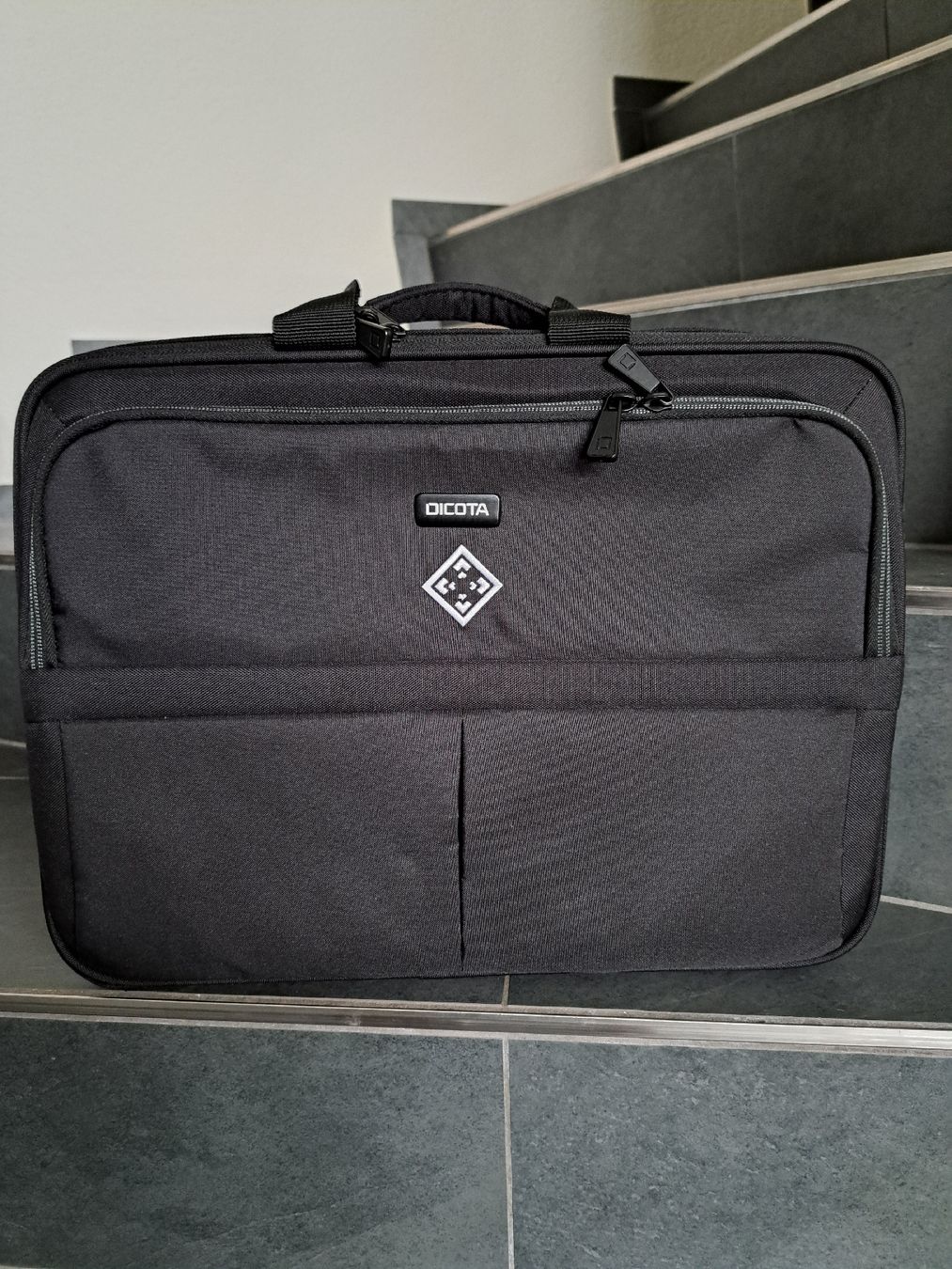 Borse: Laptoptasche – Nuovo (secondo la descrizione) da magden venduto da cam_w2ff